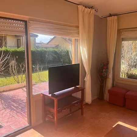 Los Castanos Apartment